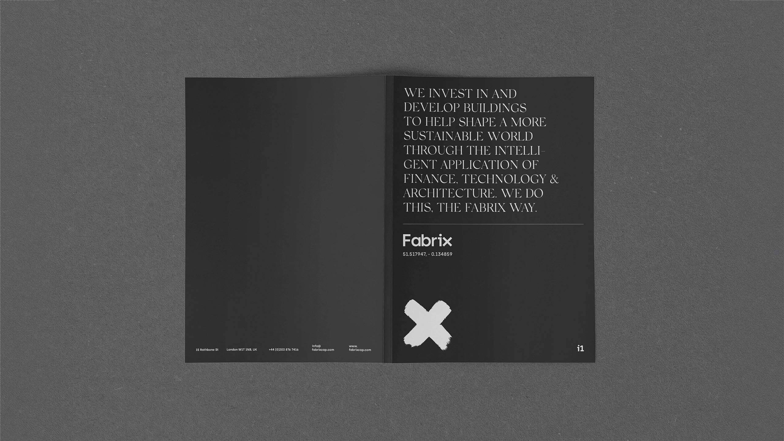02-folder-mockup-fabrix
