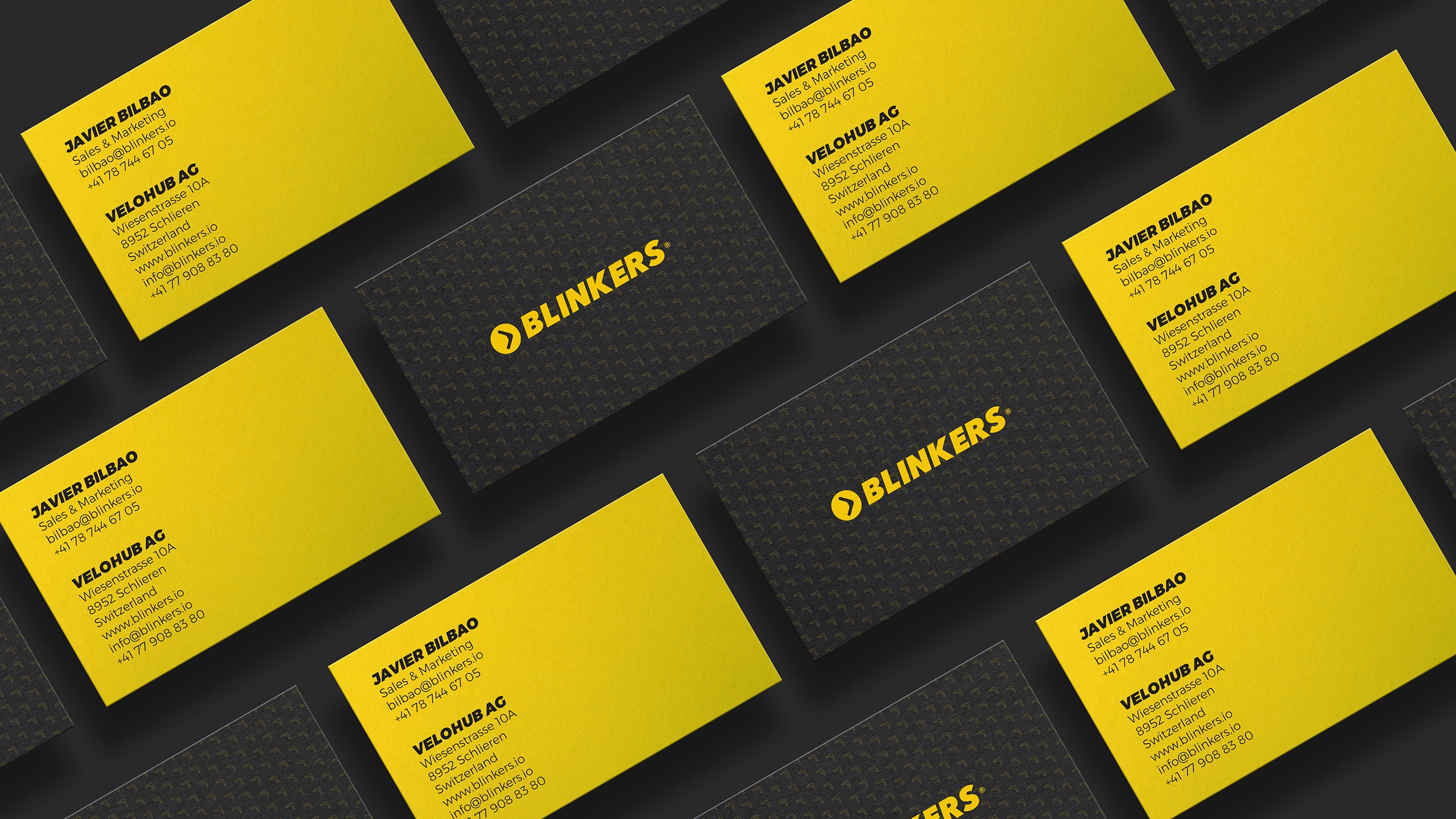 BUSINESS-CARDS_TOP-VIEW-ANGLE